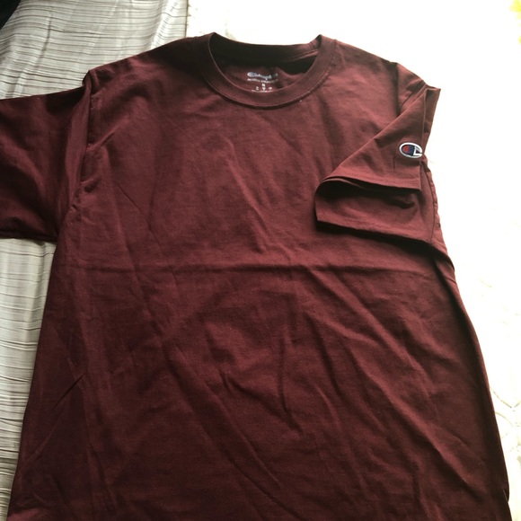 Champion T-shirts - Picture 2 of 2